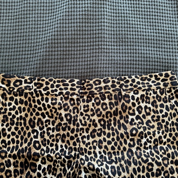 Michael Kors Cheetah Print Shorts 22W - Picture 7 of 8